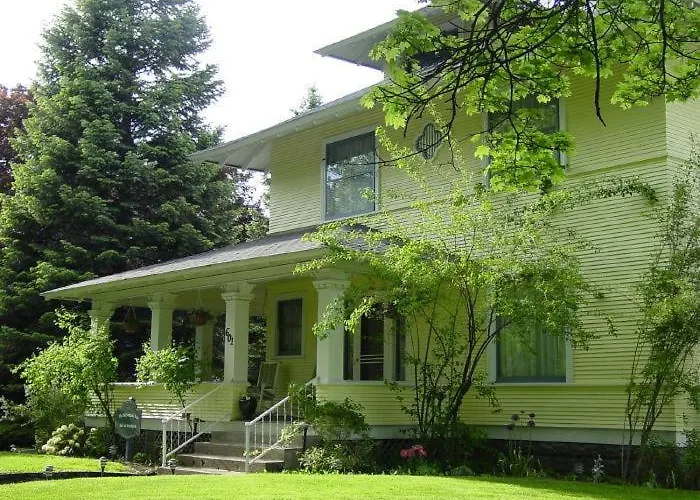 The Mcfarland Inn Bed And Breakfast